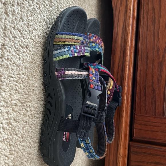 SKECHERS Sandals, Outdoor Lifestyle, size 6.  Only wore few times. - Picture 2 of 8